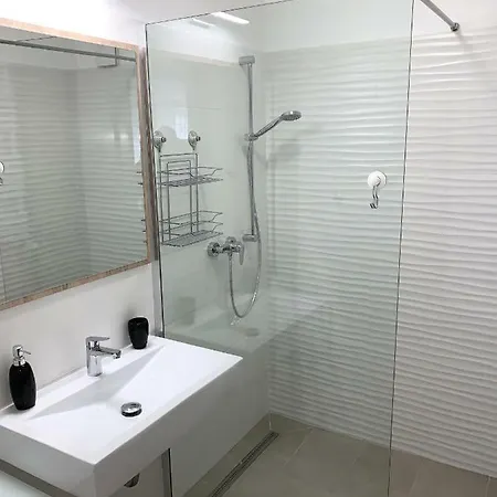 Exclusive - C. Apartman *