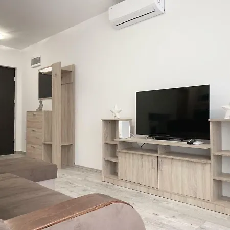 Apartment Exclusive - C. Apartman